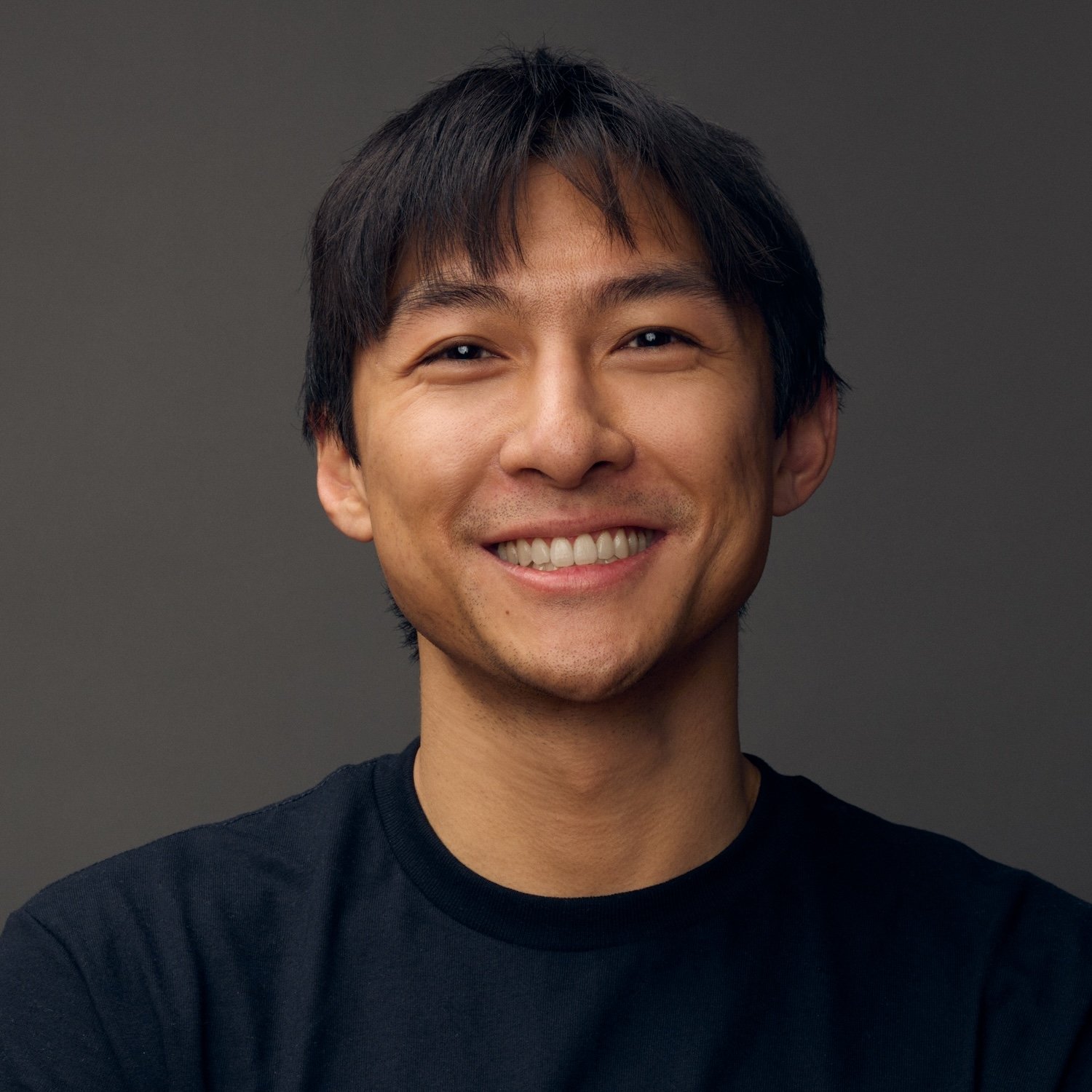 Headshot of Alan Zhou