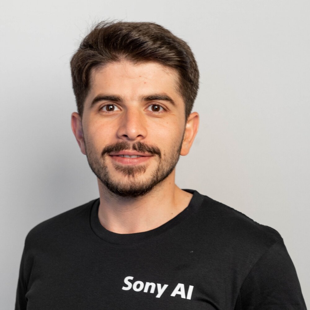 Headshot of Farshad Khadivar