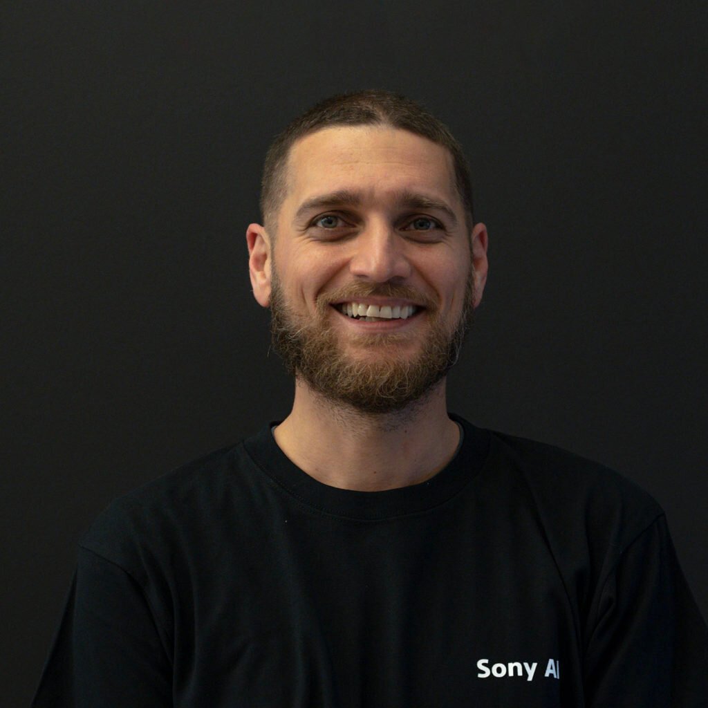 Headshot of Houmehr Aghabozorgi