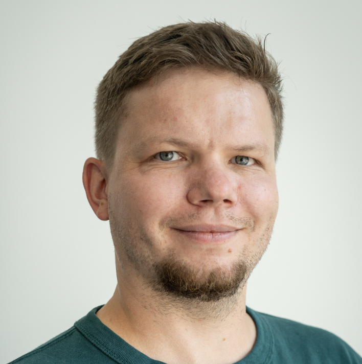 Headshot of Justinas Miseikis