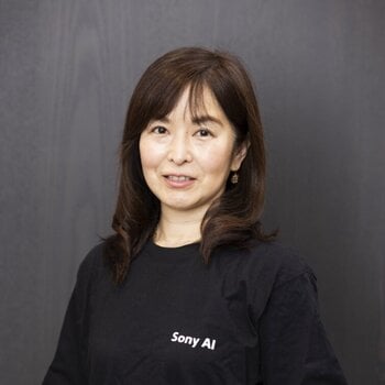 Headshot of Kyoko Muraoka