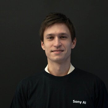 Headshot of Pavel Adodin