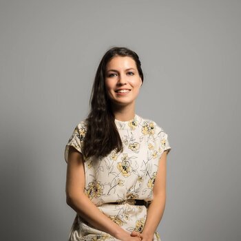 Headshot of Raphaela Kreiser